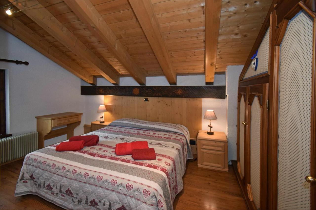 דירות סנטו סטפנו די קדורה La Mansarda In The Dolomites Jacuzzi מראה חיצוני תמונה